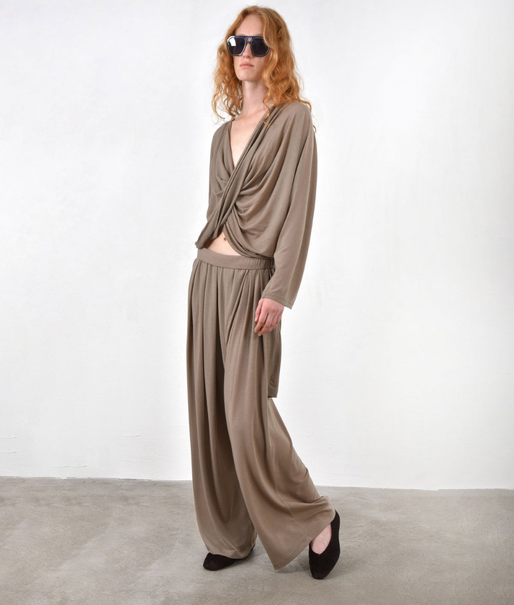 Παντελόνι με πιέτες